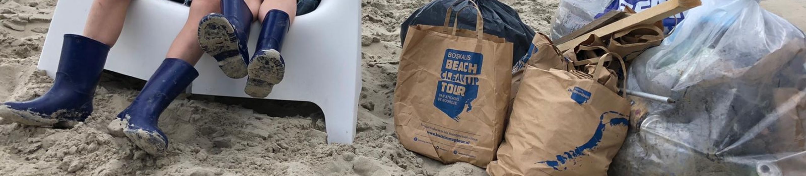 kinderen op het strand
