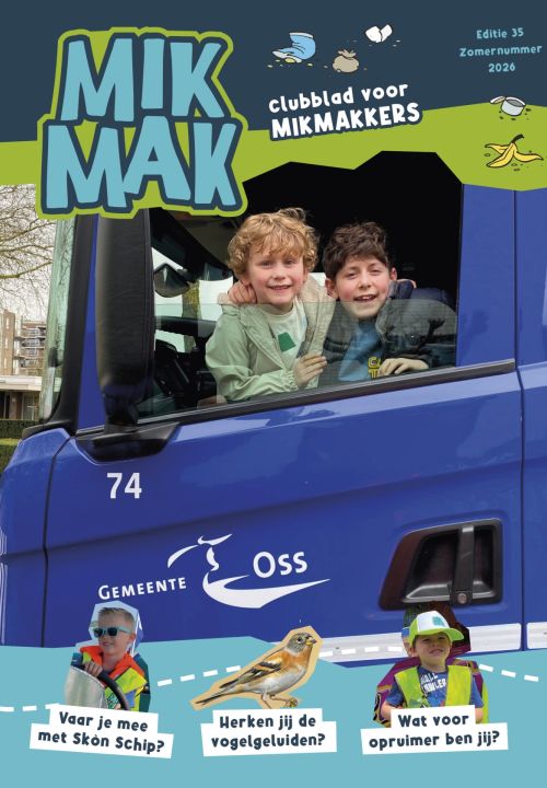 Voorkant van het clubblad voor MikMakkers, waarin 2 jongens in een vuilniswagen zitten